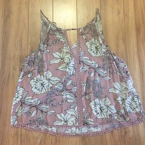 XL Charlotte Russe flowy top! Pink/white